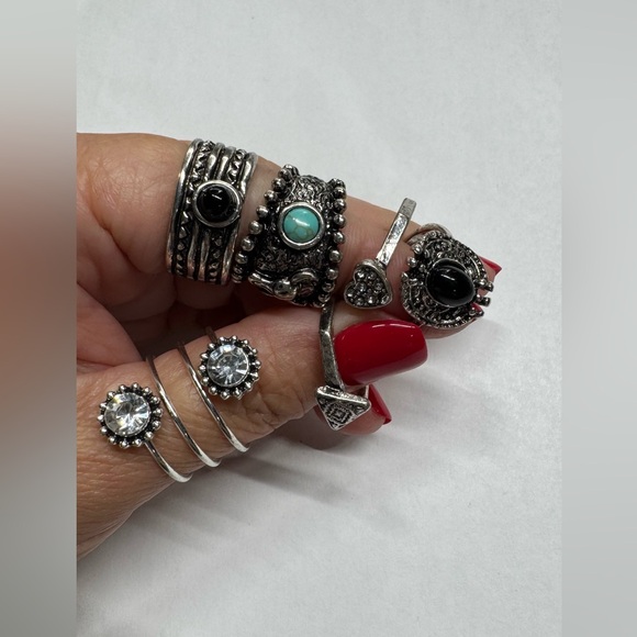 Shyanne Jewelry - Size 6, 7, 8 & 9 Shyanne Silver and Turquoise Ring Set